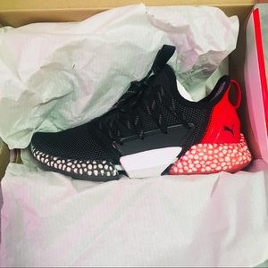 Puma rocket runners 6y